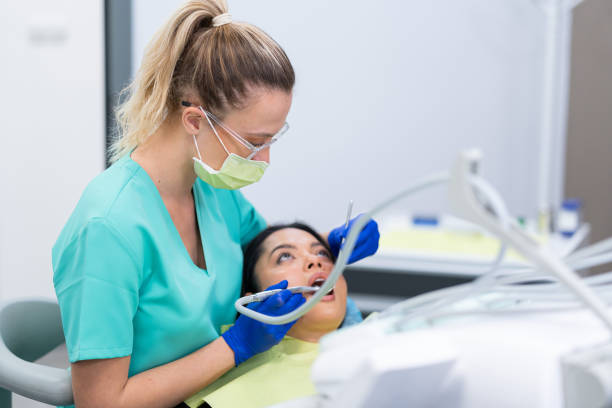 Best Broken or Cracked Tooth Emergency Dentist in Westbury, NY